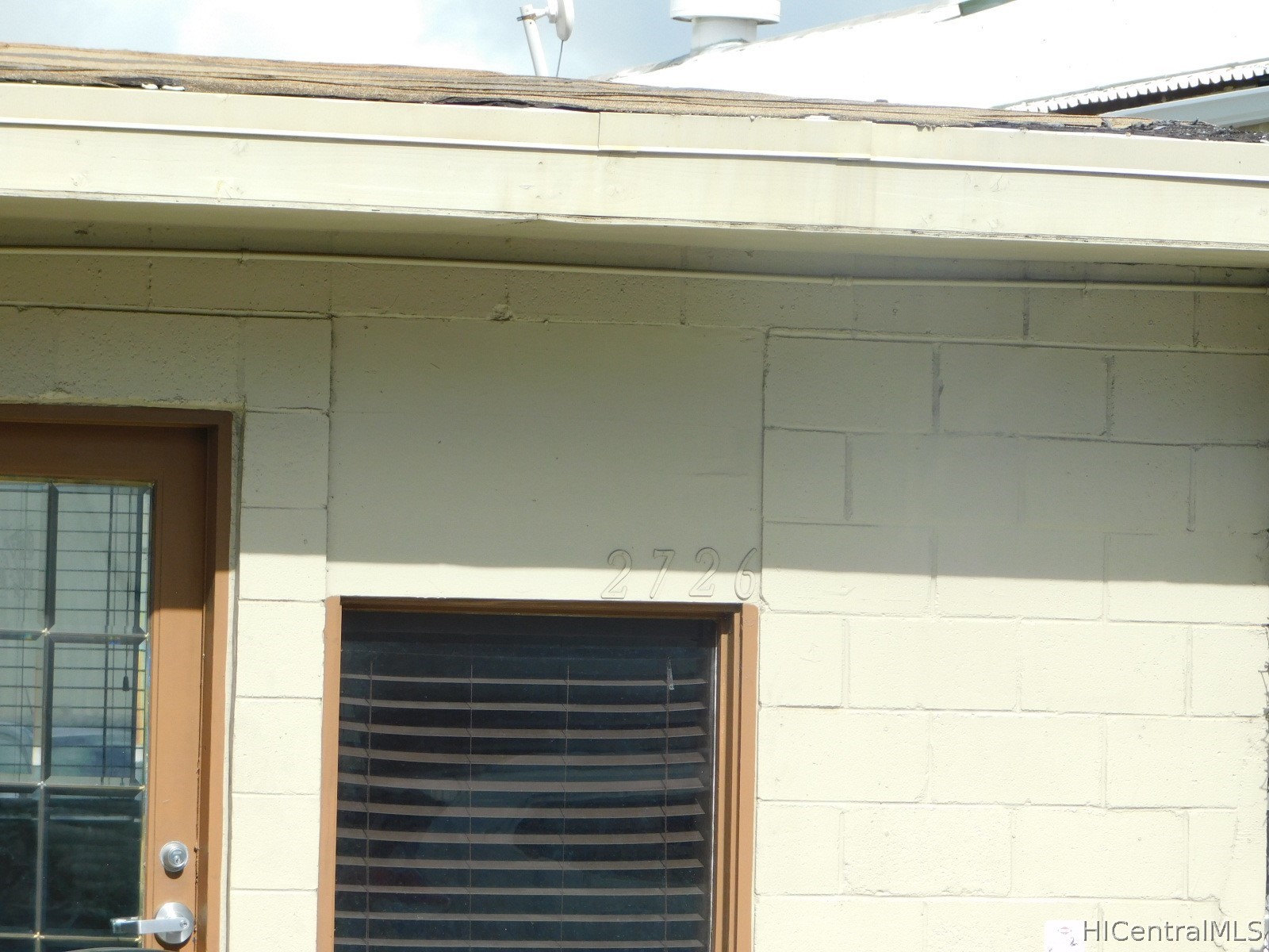 2726 Waiwai Loop Property Photo 13