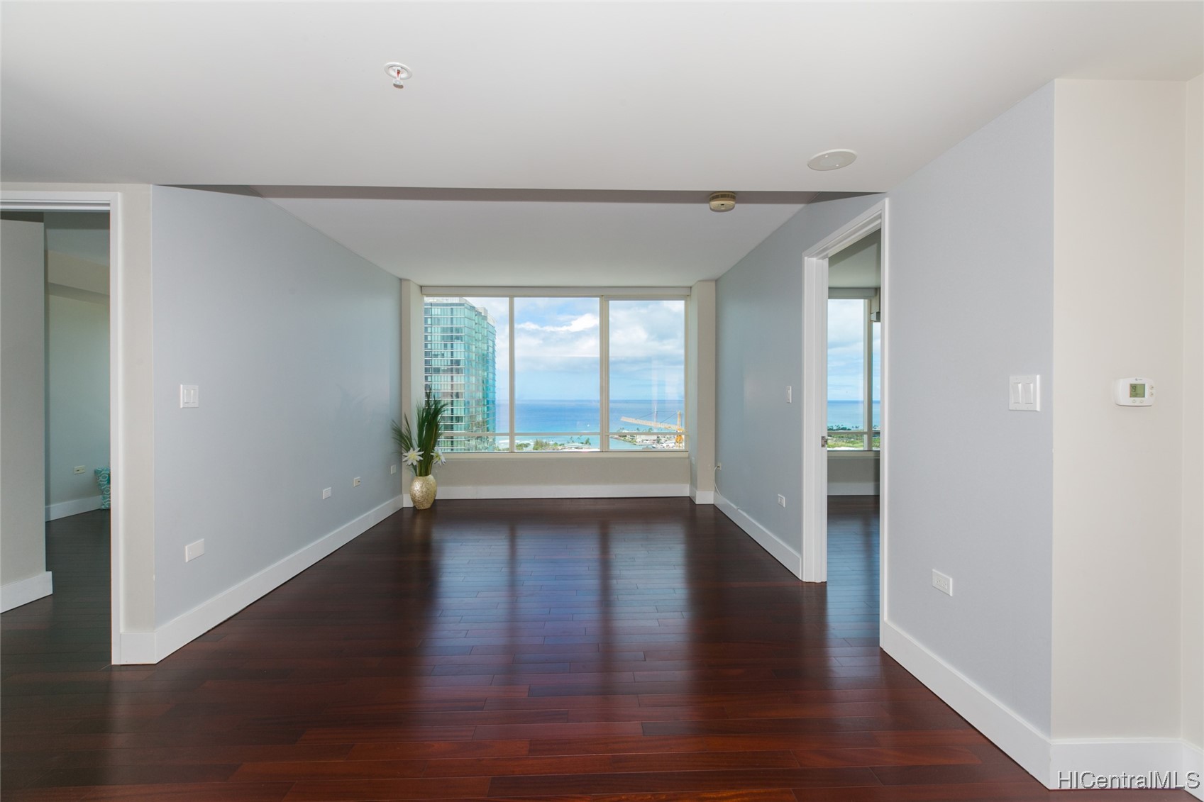 1009 Kapiolani Boulevard 3707 Property Photo 1
