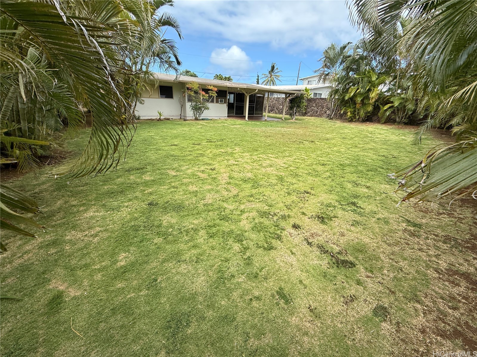 612 Ulumalu Street Property Photo 14