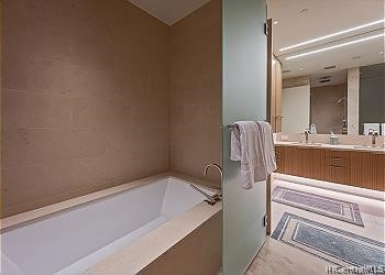 202106956 Property Photo 10