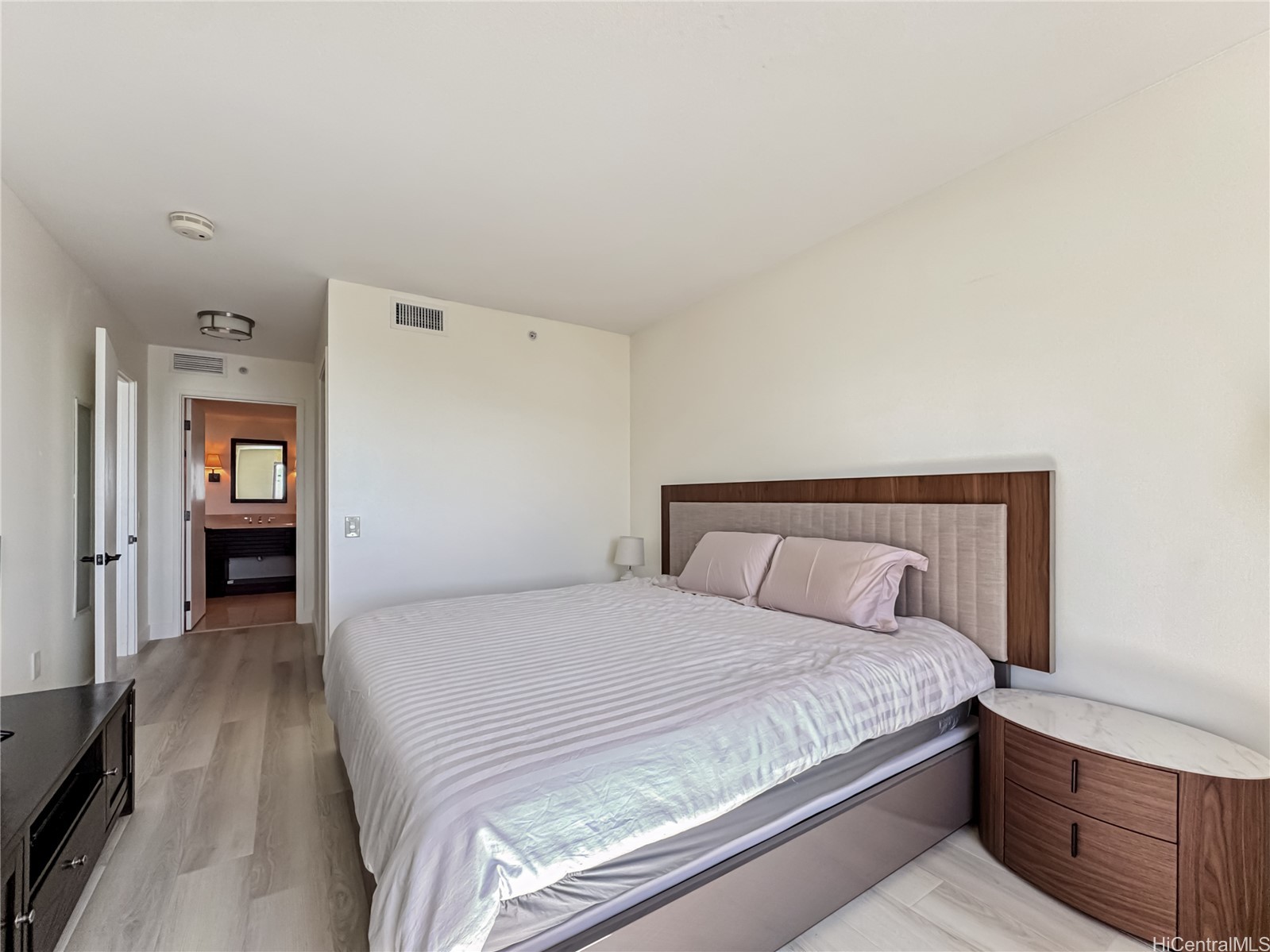 1551 Ala Wai Boulevard 2303 Property Photo 6