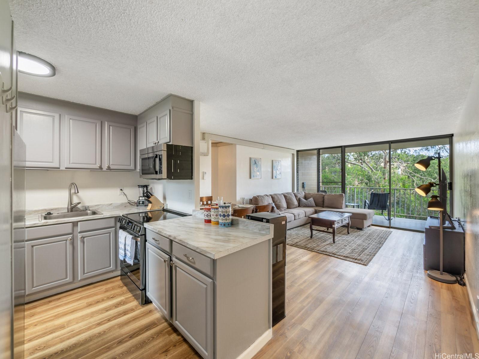 95-273 Waikalani Drive D901 Property Photo 1