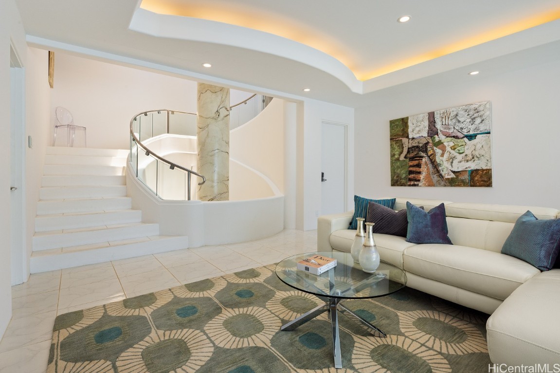 875 Ikena Circle Property Photo 12