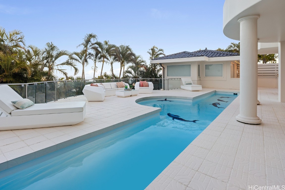 875 Ikena Circle Property Photo 18