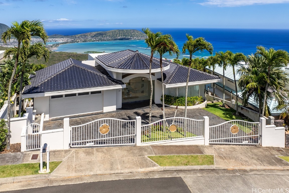 875 Ikena Circle Property Photo 21