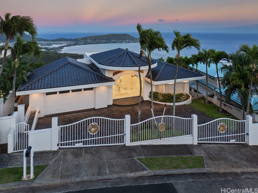 875 Ikena Circle Property Photo 23