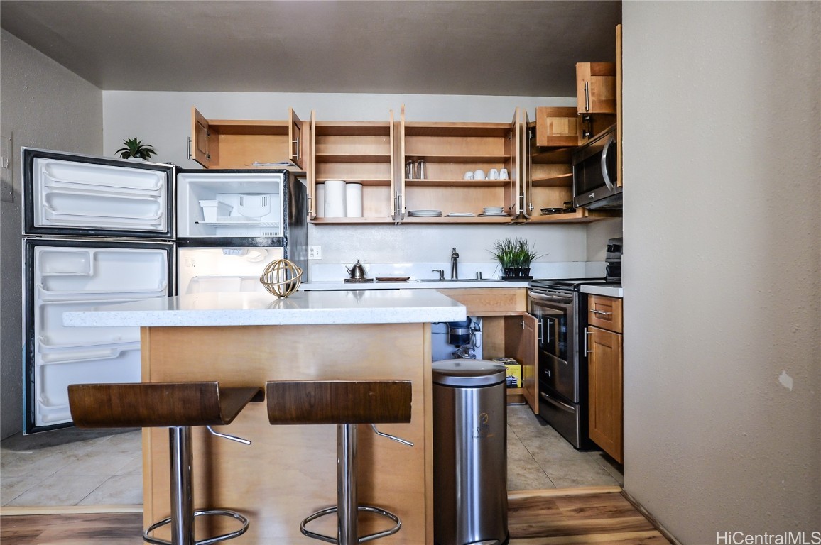 2240 Kuhio Avenue 1014 Property Photo 17