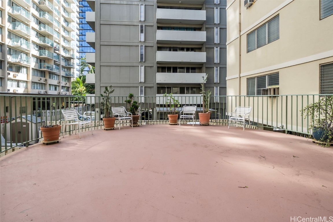 2355 Ala Wai Boulevard 201 Property Photo 14