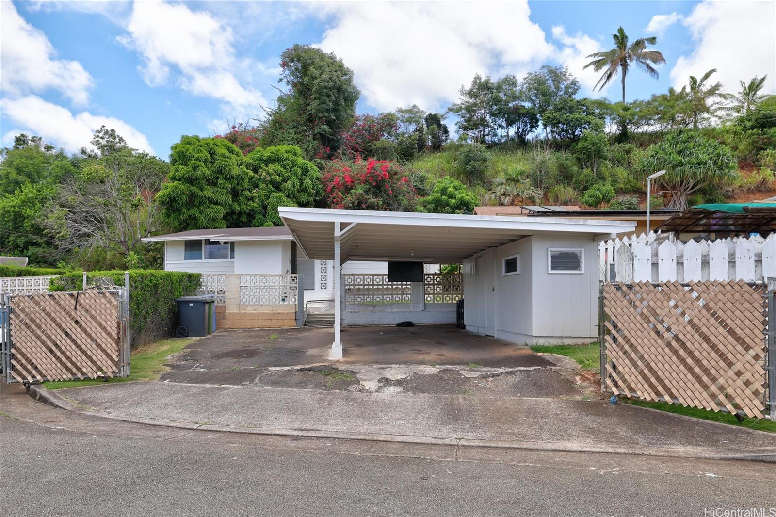 95-72 Waihonu Place Property Photo 1