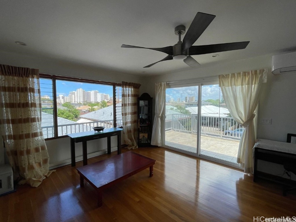 3233 Francis Street Property Photo 14