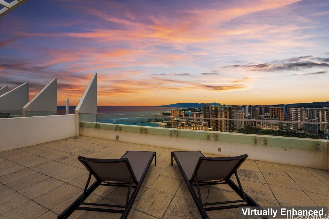 223 Saratoga Road 3801(penthouse A) Property Photo