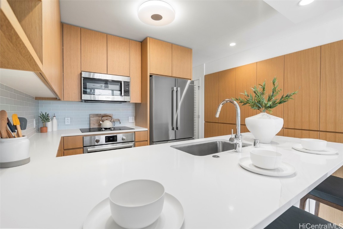 1388 Kapiolani Blvd Property Photo