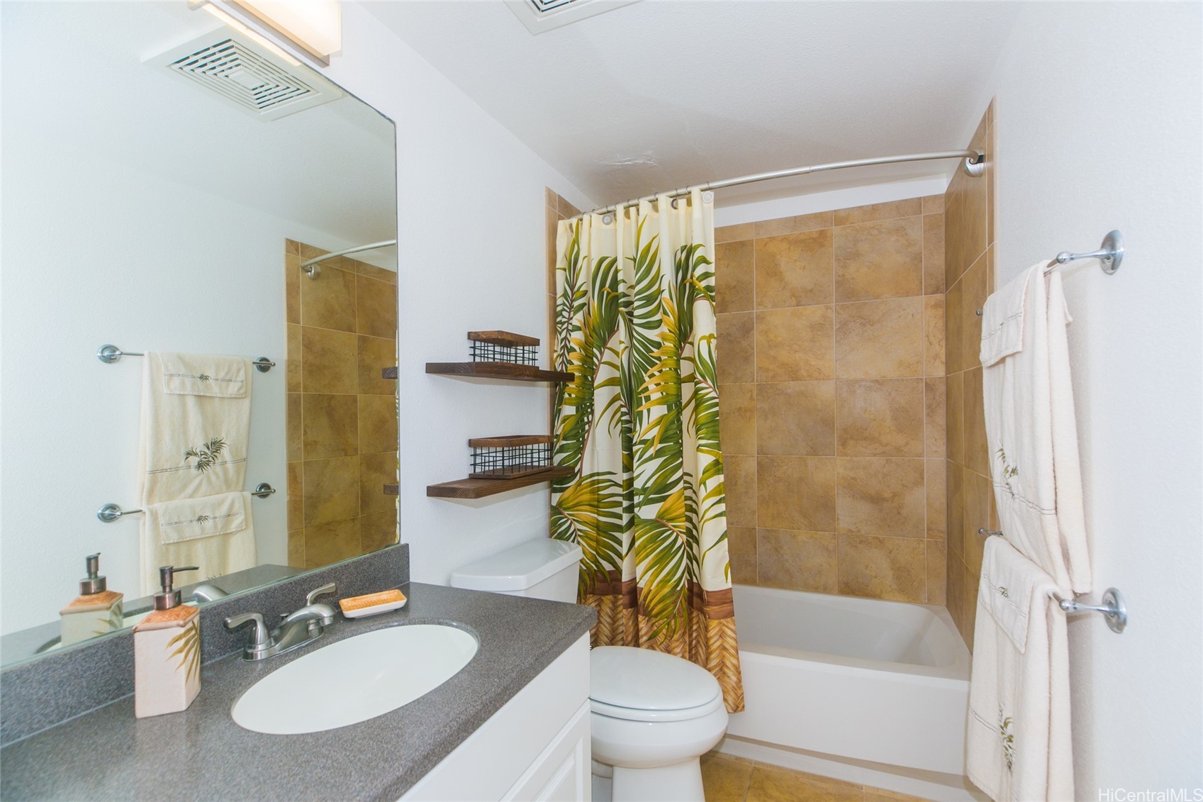 92-1051 Koio Drive M8-3 Property Photo 13