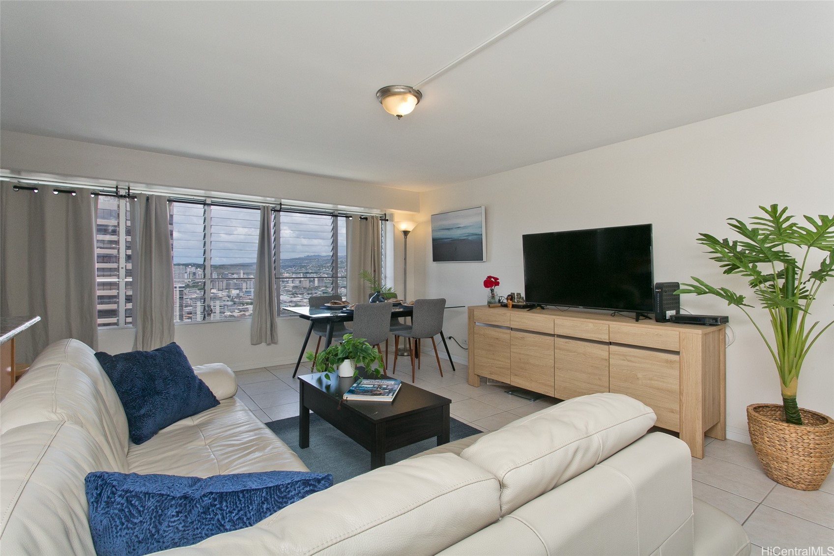 2525 Date Street 3706 Property Photo 1