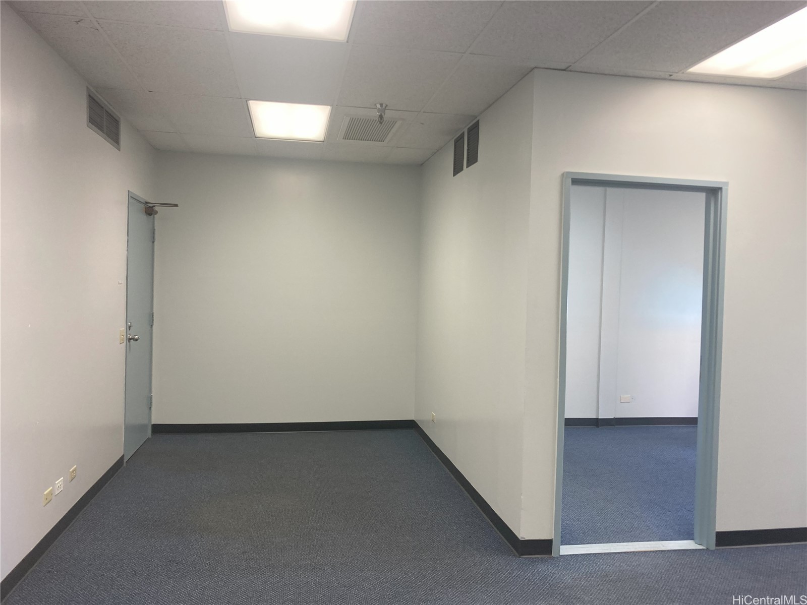 1542 Young Street Property Photo 11