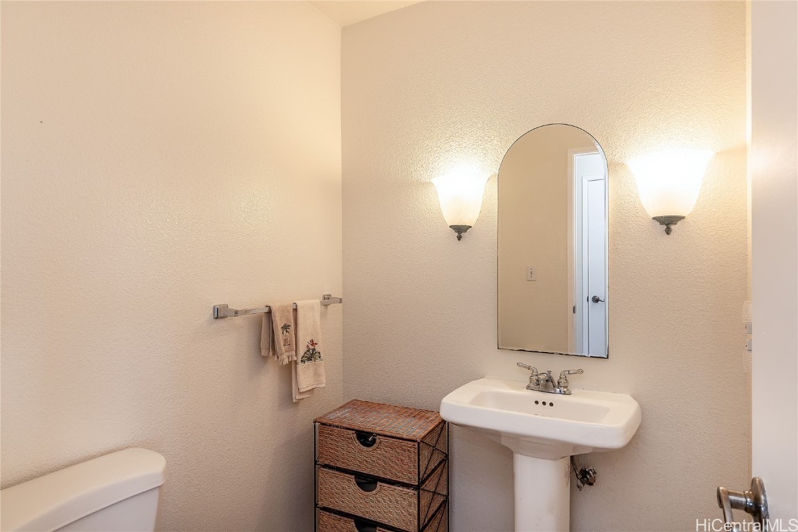 91-1071 Hokuwela Street Property Photo 16