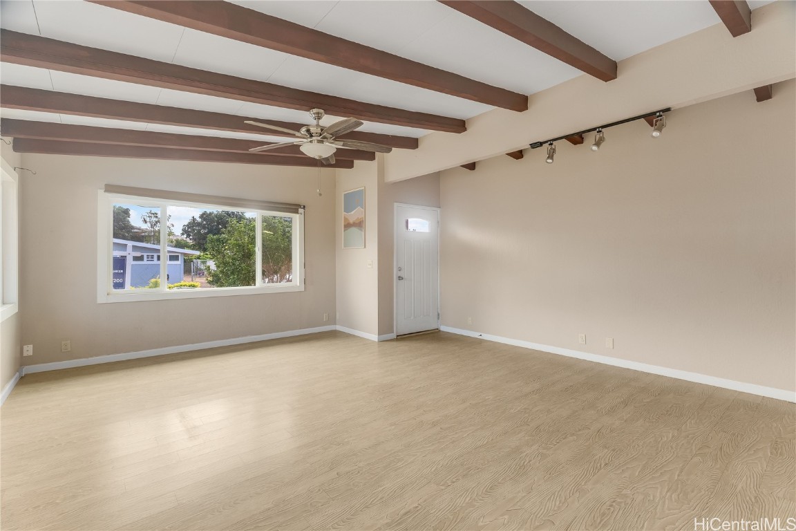 87-210 Maaloa Street Property Photo 3