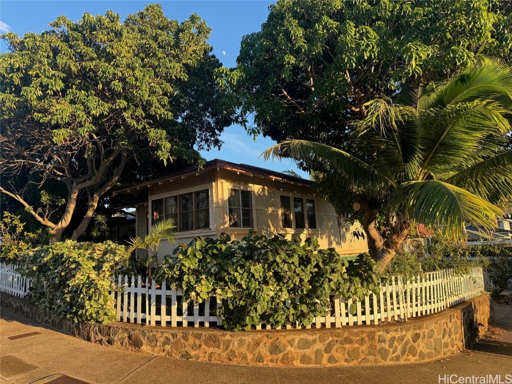 3554 Trousseau Street Property Photo