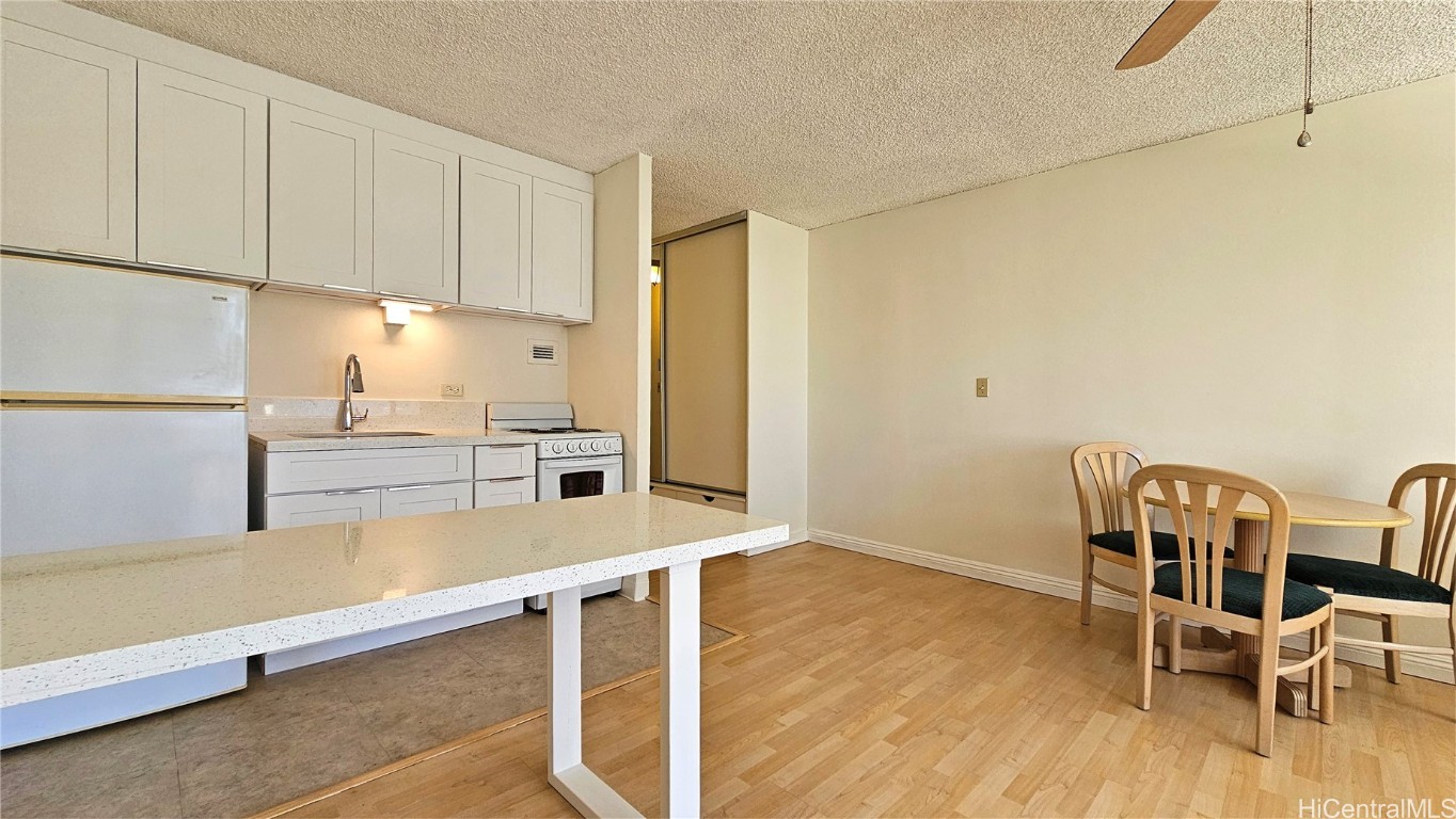 747 Amana Street 617 Property Photo
