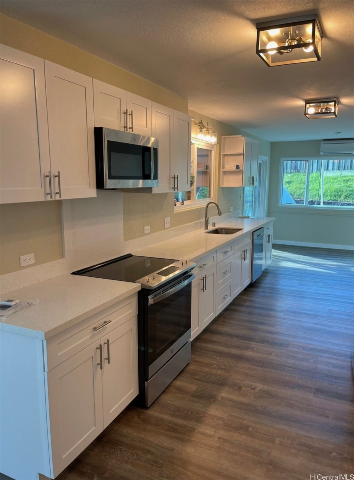 94-609 Kawele Place Property Photo 4