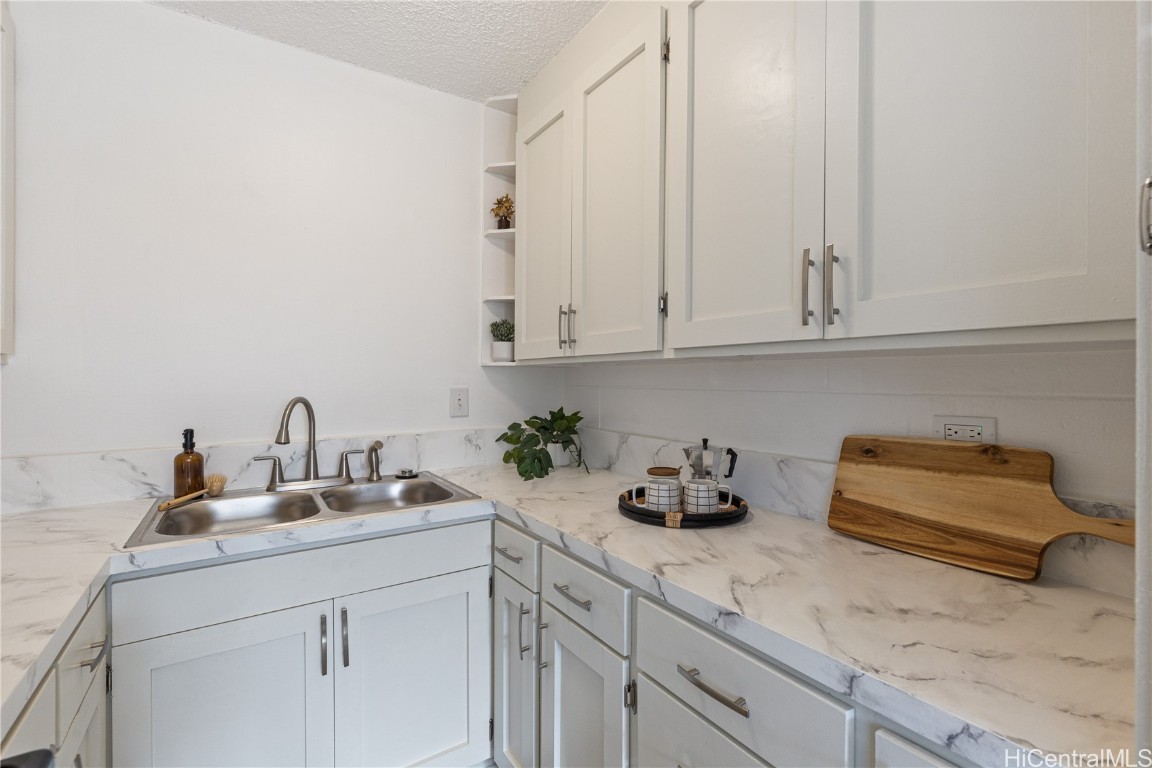 1120 Hassinger Street 206 Property Photo 8