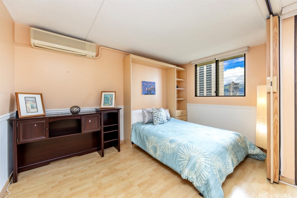 2240 Kuhio Avenue 1303 Property Photo 8