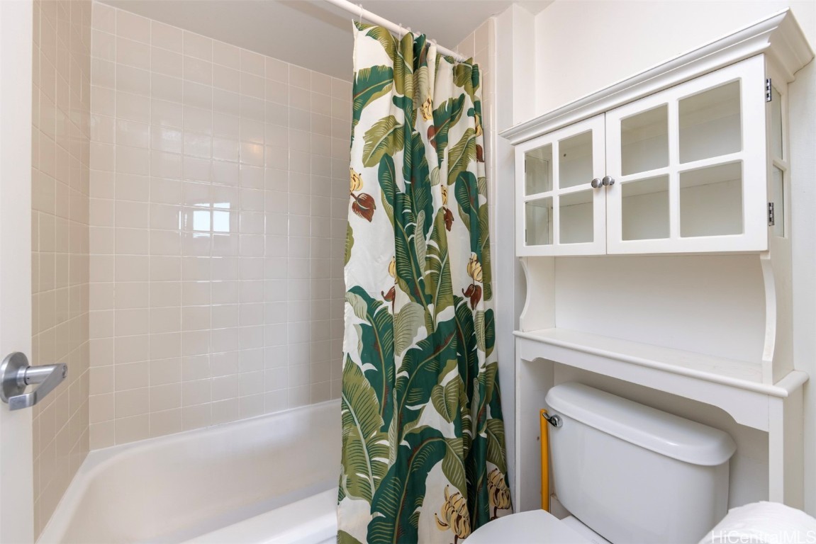 2240 Kuhio Avenue 1303 Property Photo 10