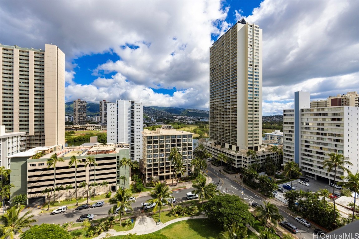 2240 Kuhio Avenue 1303 Property Photo 12