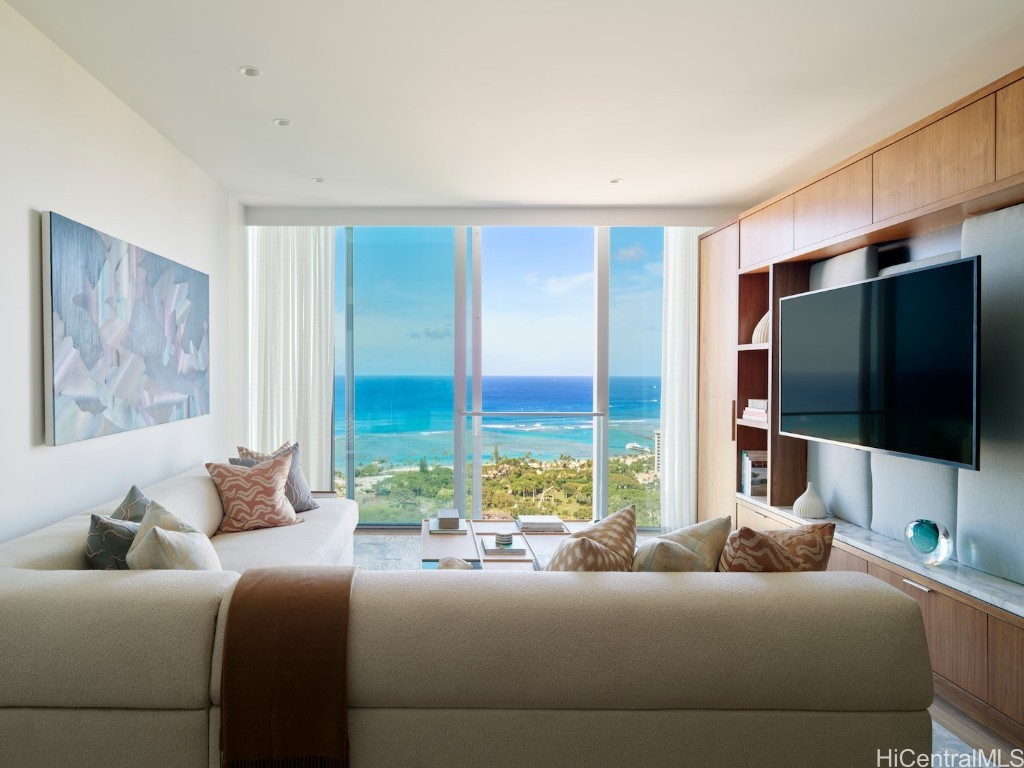 2139 Kuhio Ave Property Photo