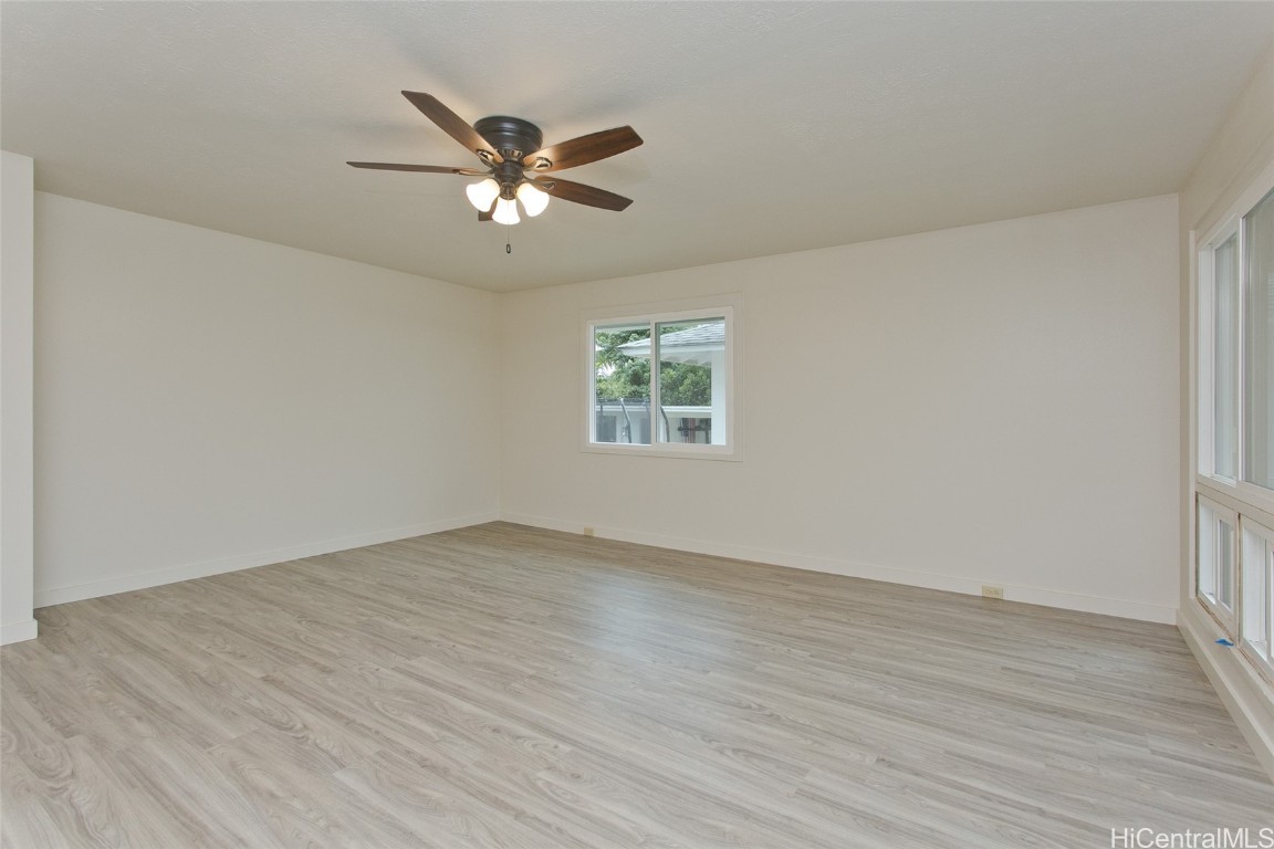328 Clark St Property Photo 7