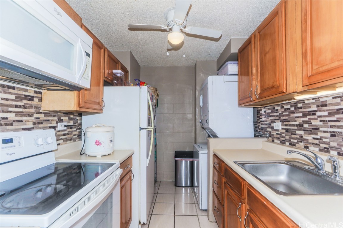 1260 Richard Lane B405 Property Photo 3