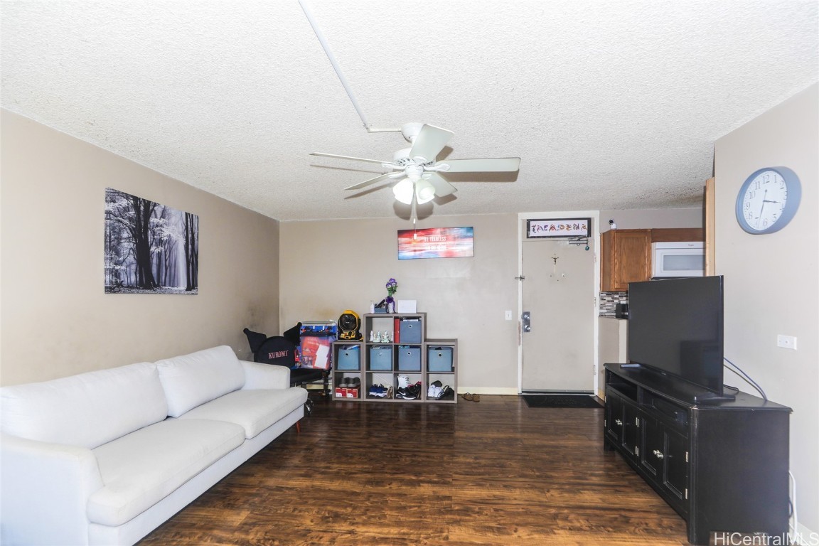1260 Richard Lane B405 Property Photo 5