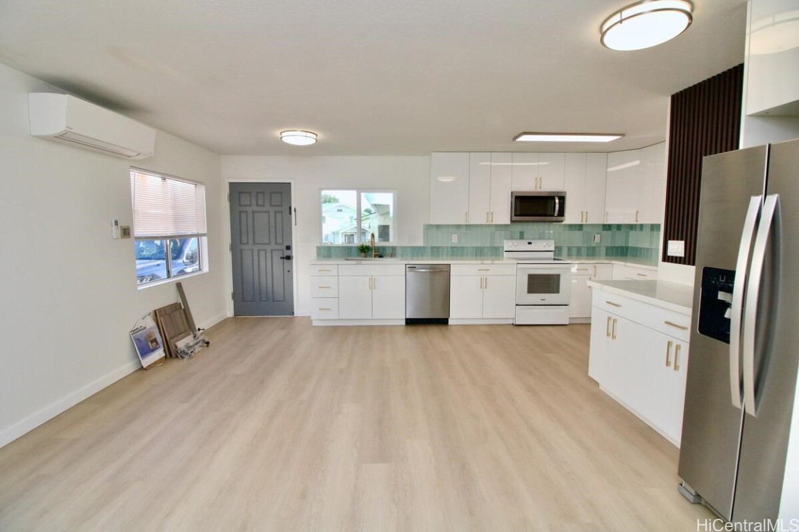 3838 Claudine Street A Property Photo 4