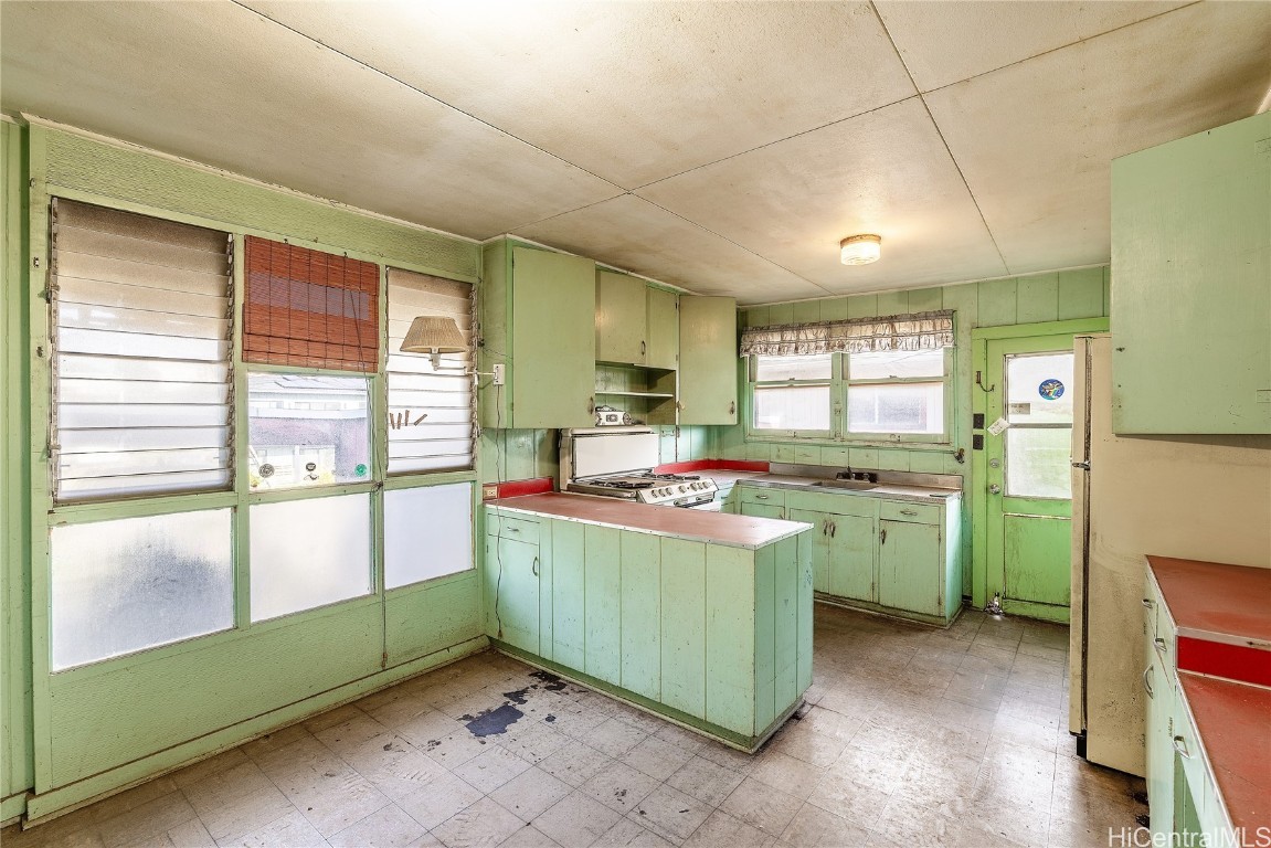 1139 14th Avenue Property Photo 7