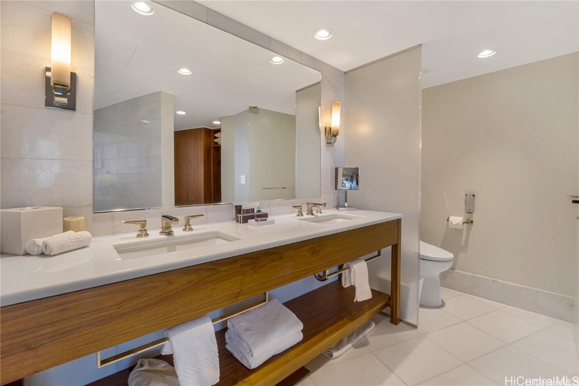 2139 Kuhio Avenue D3102 Property Photo 8