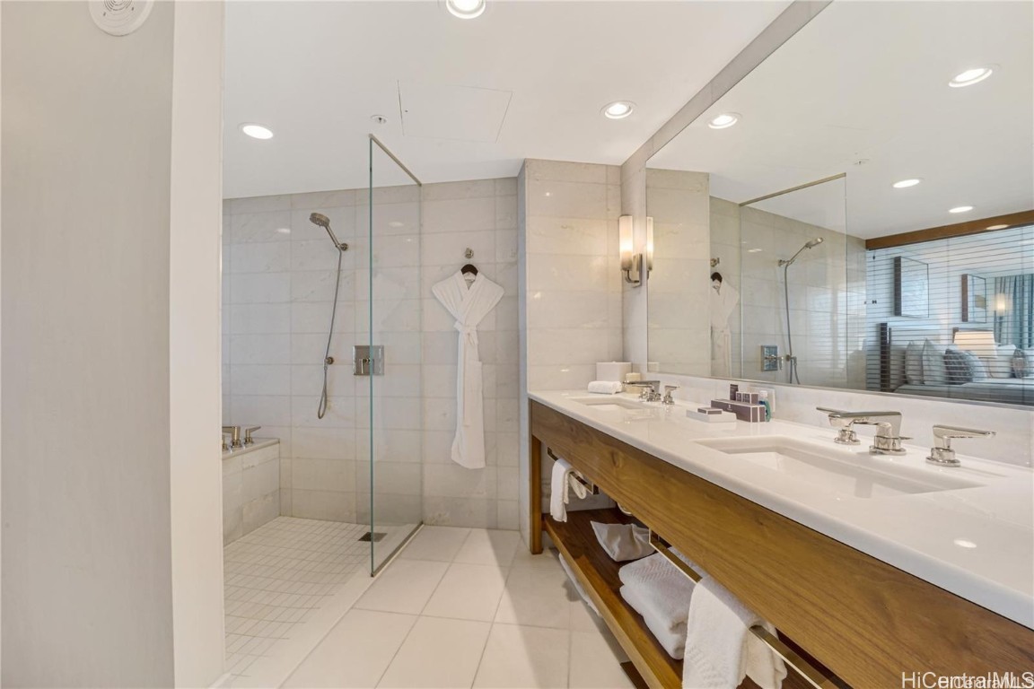 2139 Kuhio Avenue D3102 Property Photo 13