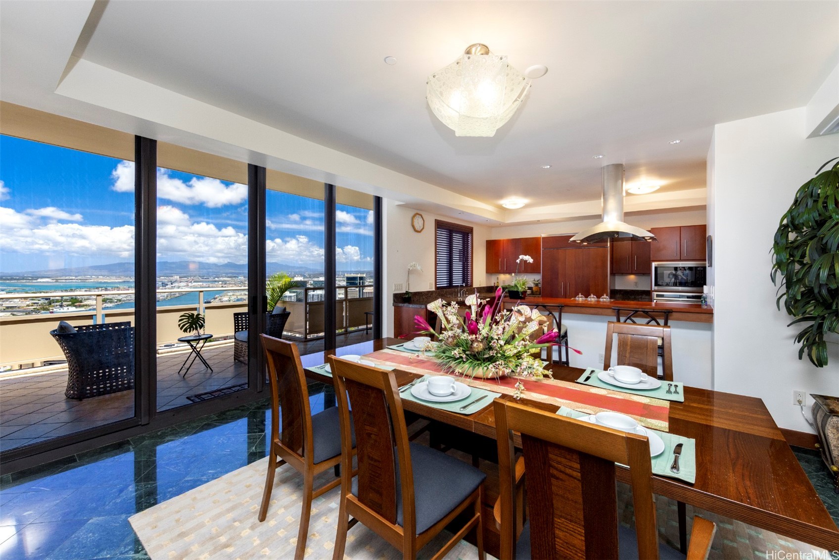 600 Queen Street 4302 Property Photo 8