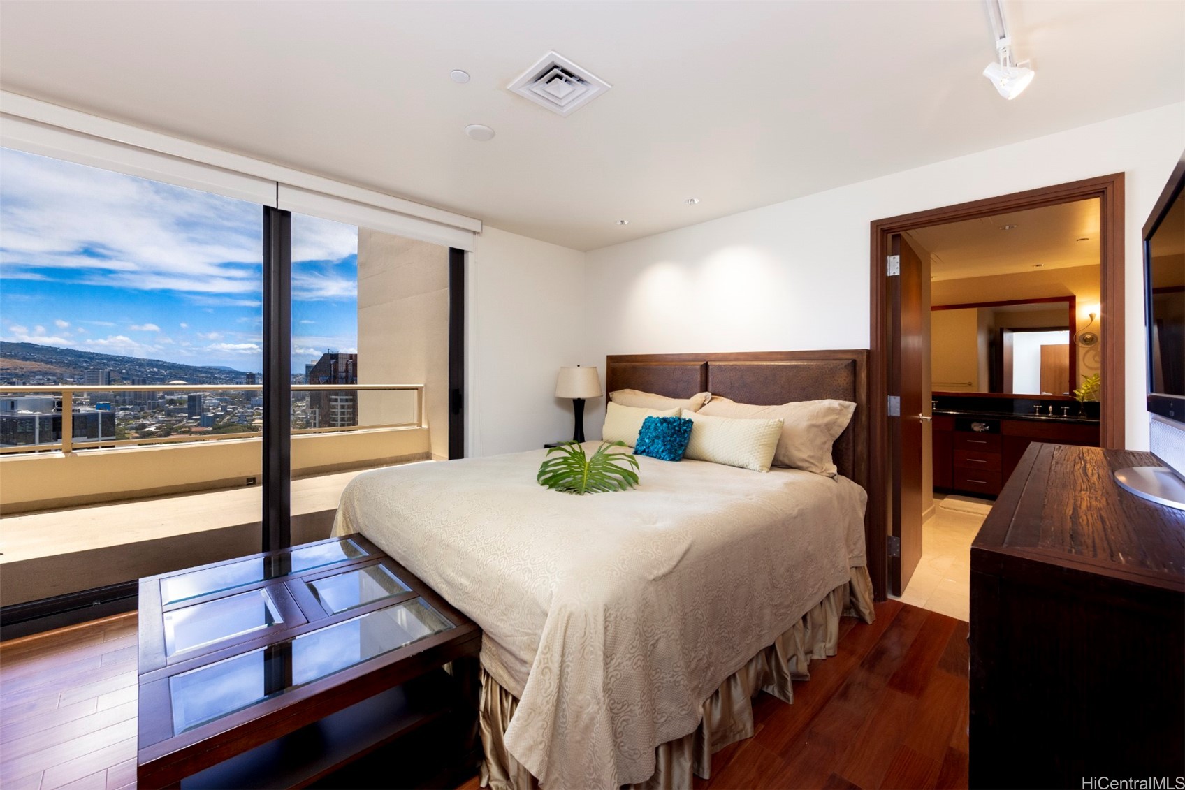 600 Queen Street 4302 Property Photo 17