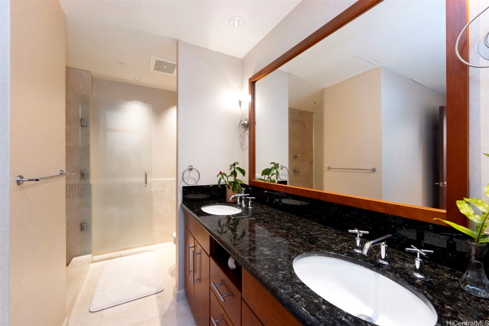 600 Queen Street 4302 Property Photo 18