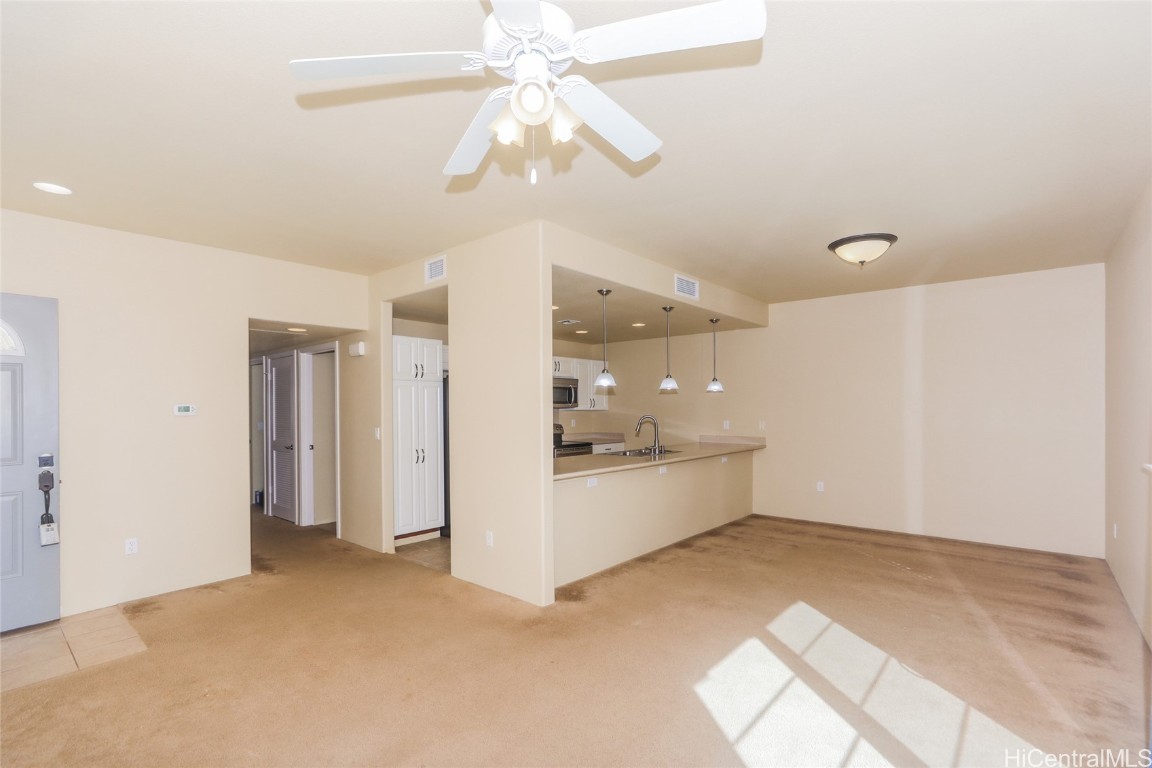 525 Manawai Street 908 Property Photo 3