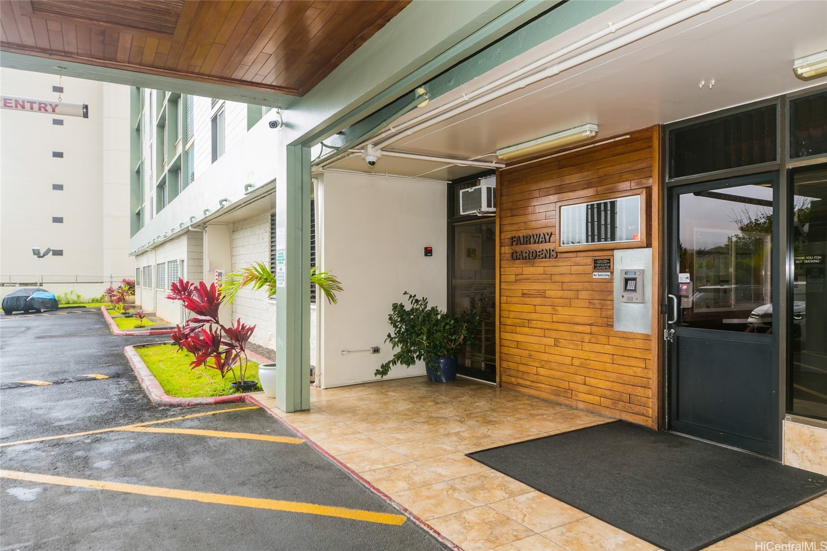5210 Likini Street 1001 Property Photo 2