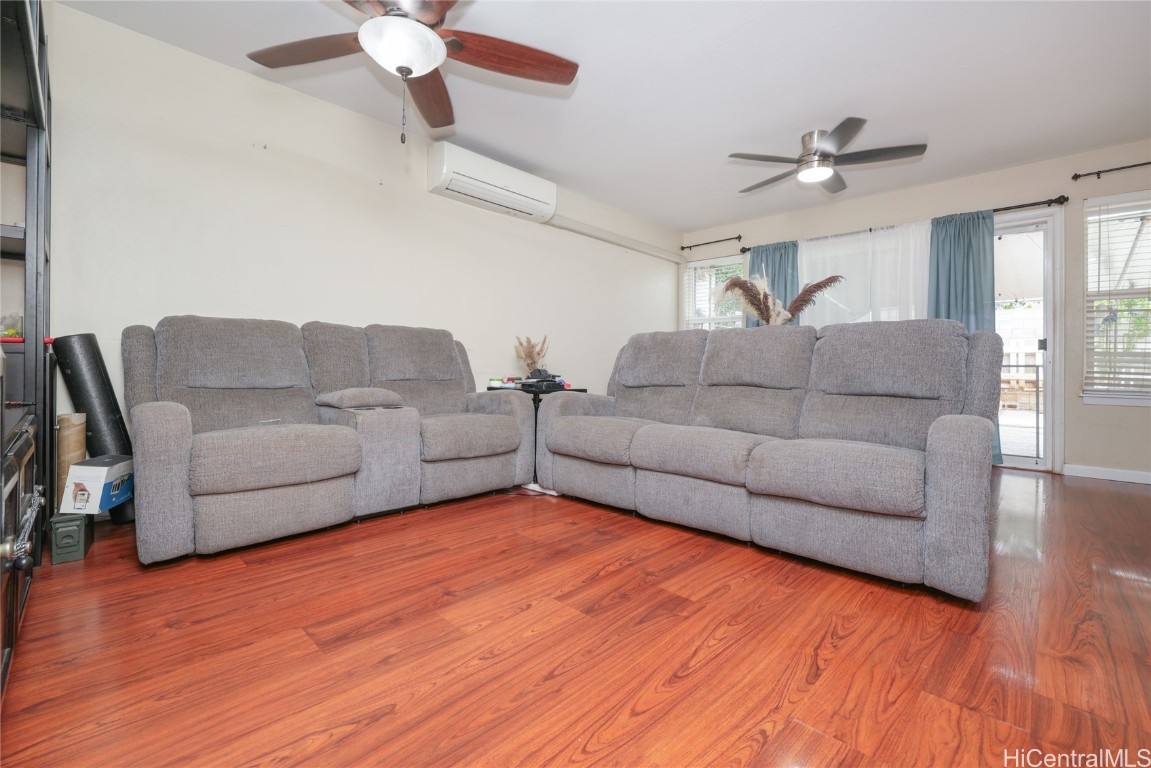 87-886 Kulauku Street Property Photo 2