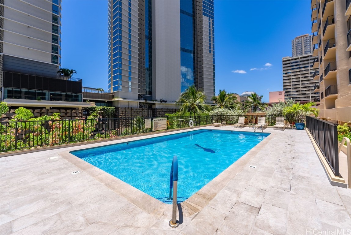 2140 Kuhio Avenue 502 Property Photo 12