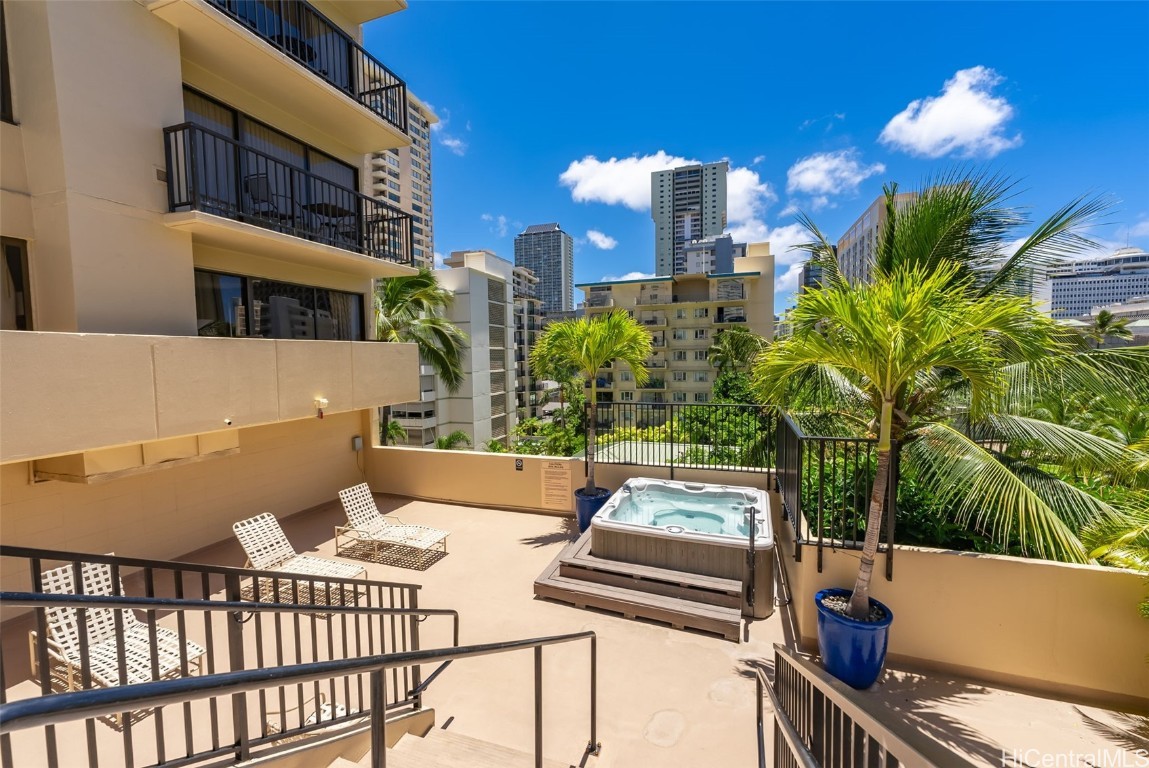 2140 Kuhio Avenue 502 Property Photo 13