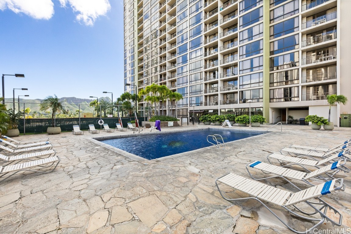 229 Paoakalani Avenue 905 Property Photo 11