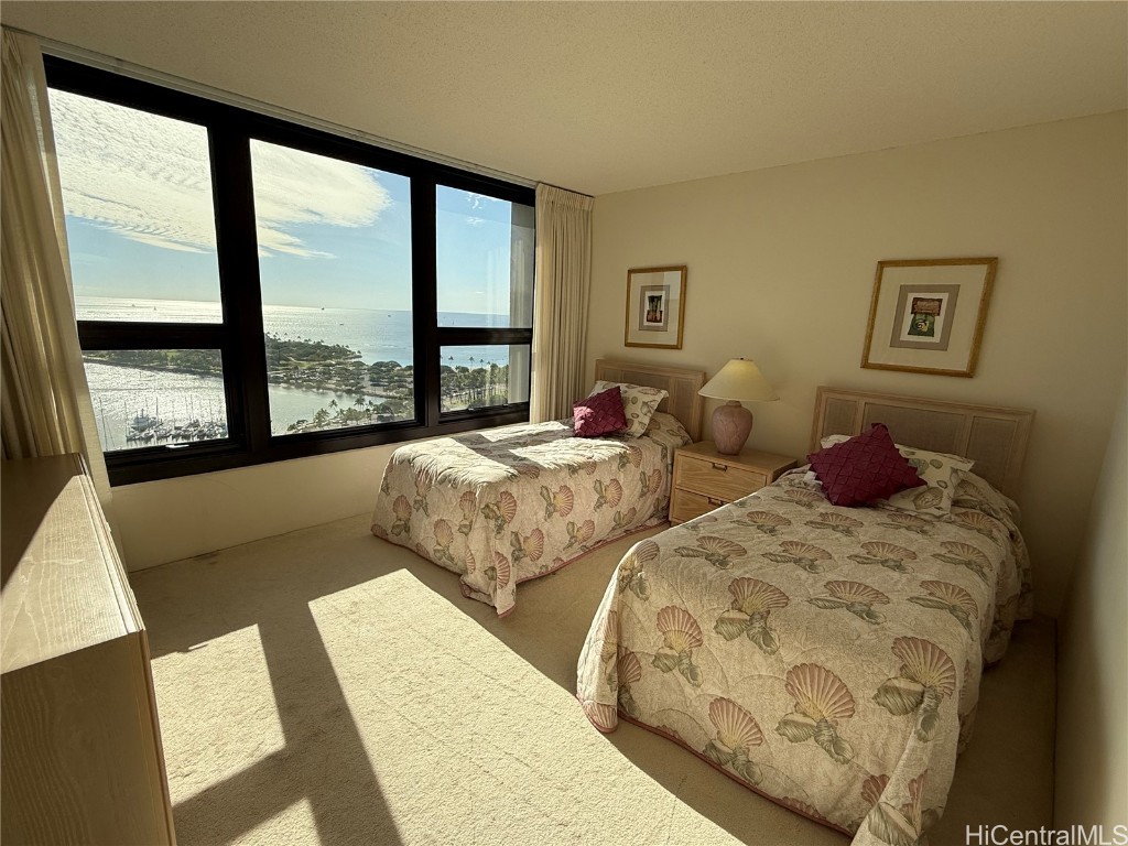 1600 Ala Moana Boulevard 2706 Property Photo 4