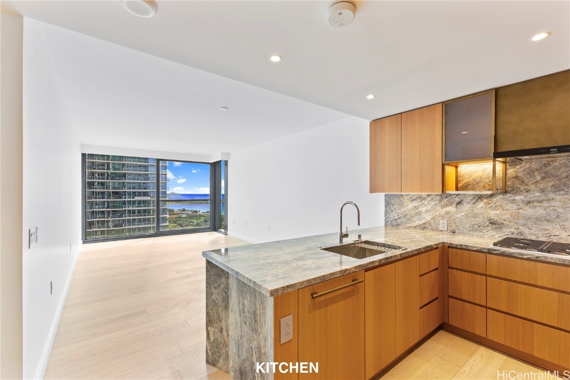 1100 Ala Moana Boulevard 1606 Property Photo 7