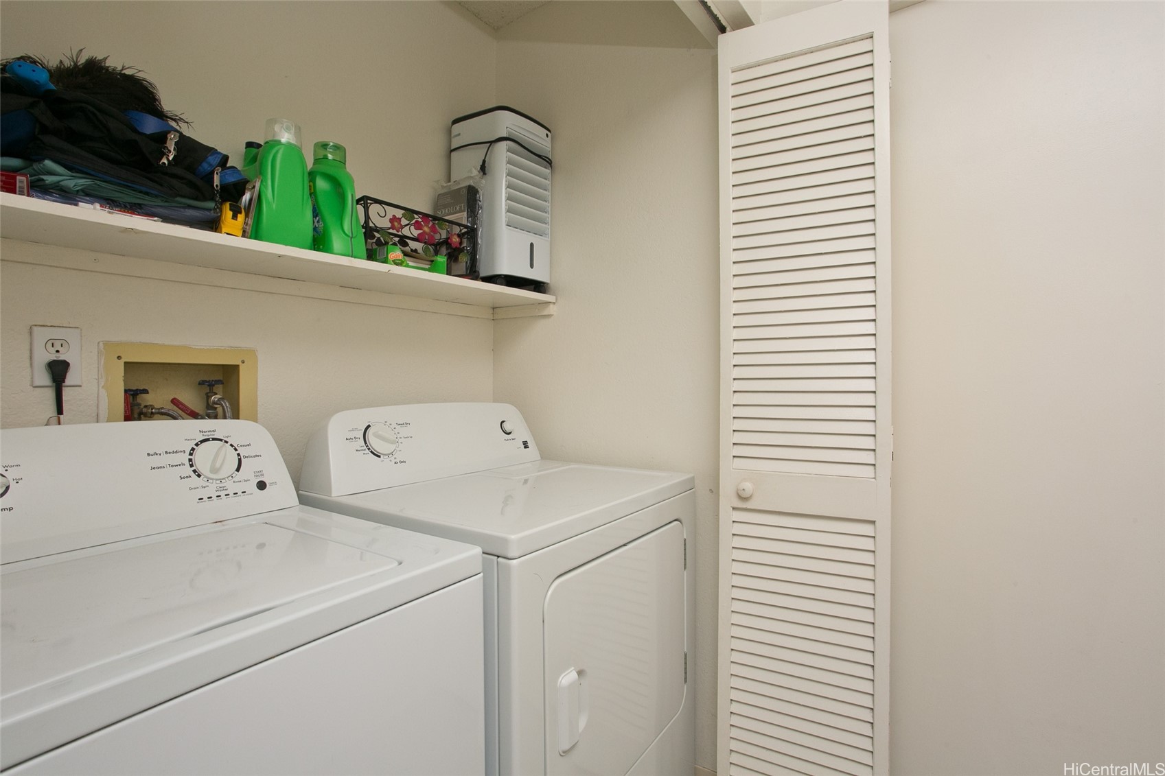 46-232 Kahuhipa Street F204 Property Photo 9