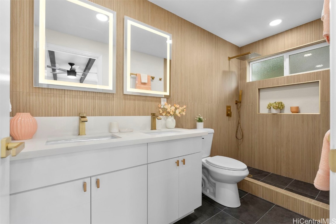 3007 Numana Road Property Photo 4