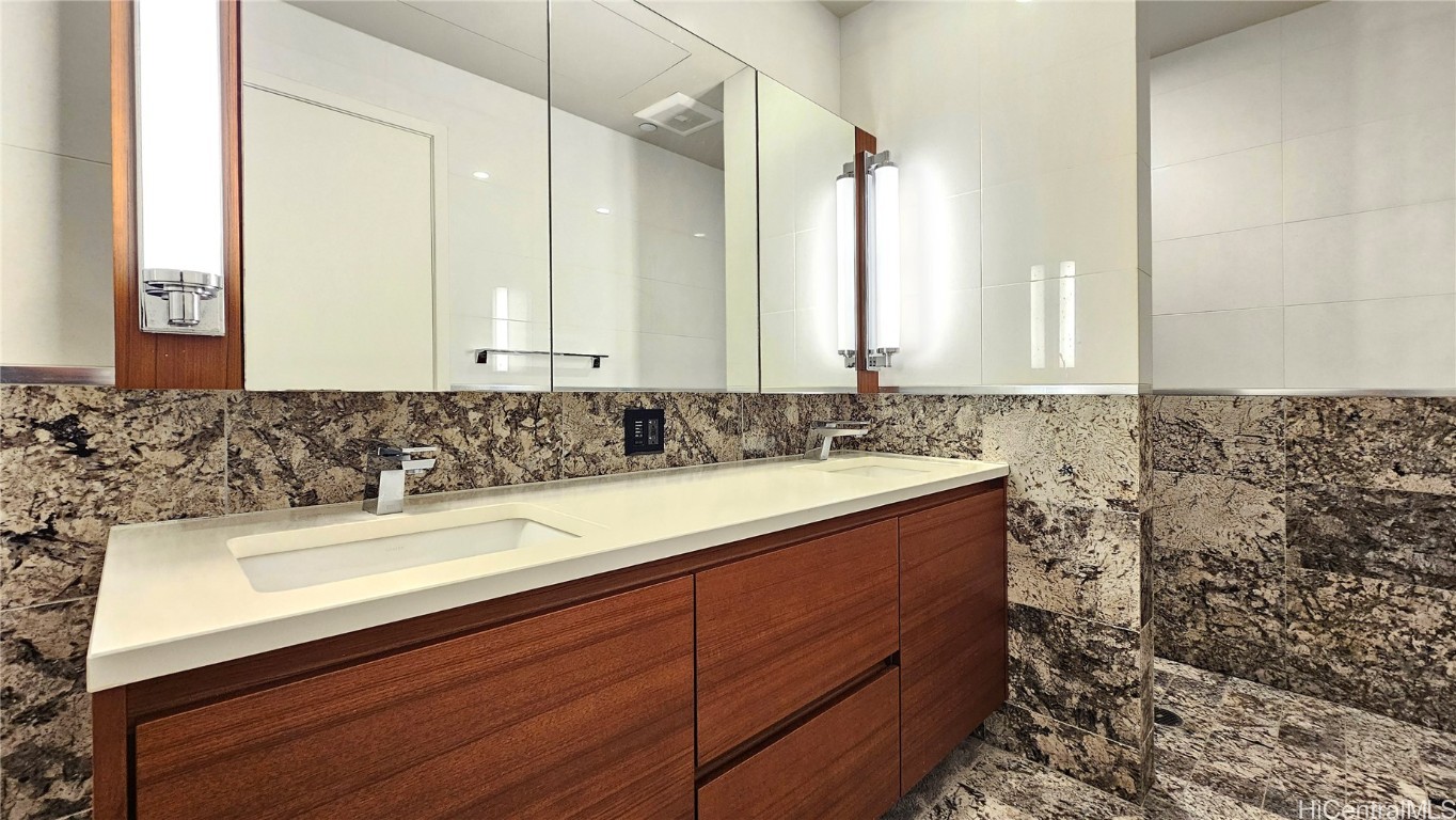 1108 Auahi Street 3505 Property Photo 9